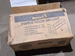 lot 116 image: Buyers Pintle Hook Mount 2-Hole Pairs Shank 2x9, Plate 5x7.38 (New )