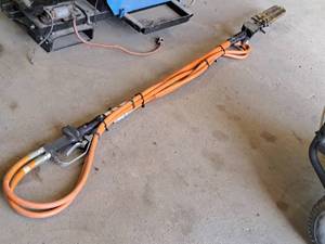 lot 135 image: Stanley Hydraulic Pole Saw  14 Blade CS25