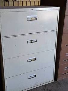 lot 144 image: Metal Lateral File Cabinet 4-drawer