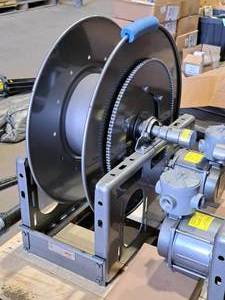 lot 17 image: Imperial Electric DC Motor Hose Reel (New )