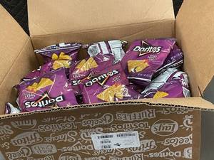 lot 3 image: 40 Count Doritos Spicy Sweet Chili Chips Box