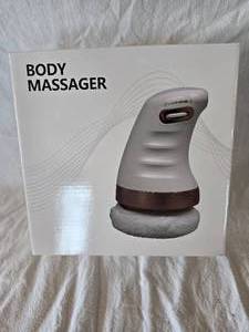 lot 57 image: (New) Adjustable Speed Body Messager and Mini Wand Messager