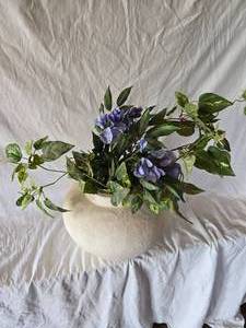 lot 61 image: Large Decretive Pot with Fake Plant