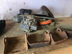 lot 81 image: Misc. GM Engine Parts