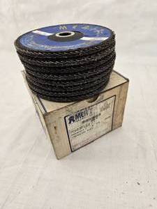 lot 77 image: (8) New Merit 36 Grit Sanding Discs