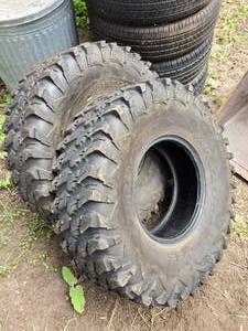 lot 5 image: (2) 32x10.00x14 Maxxis Rampage Tires