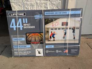 NEW LIFETIME 44” IMPACT BACKBOARD AND RIM COMBO