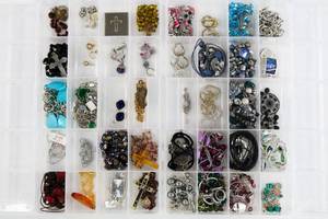 lot 54 image: Costume Jewelry Lot