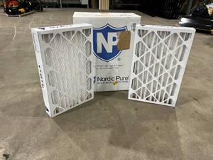 lot 9955 image: Furnace Filters (2)