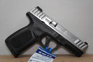 NEW Smith & Wesson SD9 2.0 9mm Semi-Auto Pistol - 17-Round Capacity