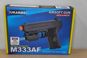 lot 4 image: UKArms M333AF Spring Powered Airsoft Gun with Laser