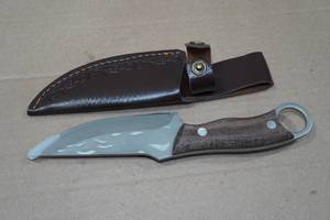 lot 11 image: Viking Knife Works 9 Hammered Carbon Steel Knife