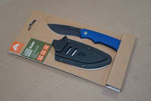 lot 25 image: Ozark Trail 7.5 Fixed Blade Knife