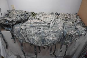 lot 38 image: 7 Modular Lightweight Load Carrying Equipment Rucksacks