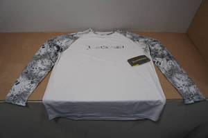 lot 65 image: Blackfish Guide Mens UPF Long Sleeve -Large