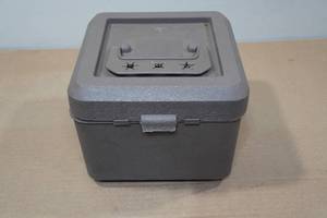 lot 114 image: Plastic Ammo Box