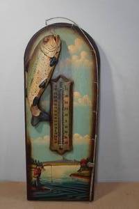 lot 115 image: Fishing Themed Wooden Thermometer