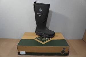 lot 134 image: Muck Boots Mens Wetland Pro Snake Boots -Size 5