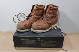lot 141 image: Irish Setter Wingshooter Mens 7 Waterproof Work Boots -Size 10
