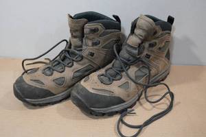 lot 148 image: Vasque Breeze Mens Waterproof Hiking Boots -Size 12