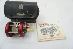 Vintage Garcia Ambassador 500 Baitcasting Reel & Leather Case