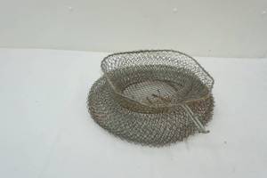 lot 9 image: Vintage wire mesh fish basket