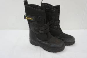 lot 30 image: Ski-Doo Boot Size 12