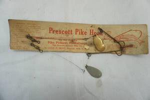 lot 83 image: Vintage Prescott Pike Hook - in original packaging