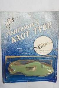 lot 92 image: Vintage Fishermans Knot Tyer - in original packaging