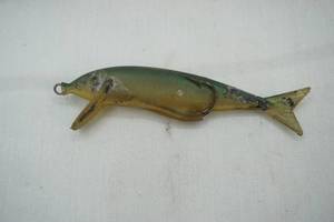 lot 108 image: Vintage Mepps Comet Minnow Fishing Lure