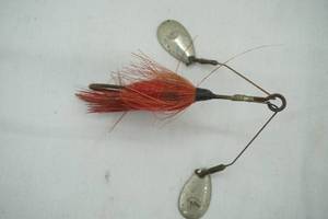 lot 114 image: Vintage Shannon 2 12 Fishing Lure