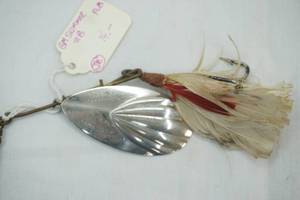 lot 157 image: Vintage G.M. Skinner #8 Spinner Fishing Lure