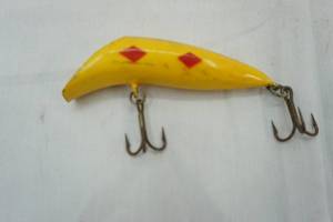 lot 158 image: Vintage Canadian Wiggler Fishing Lure