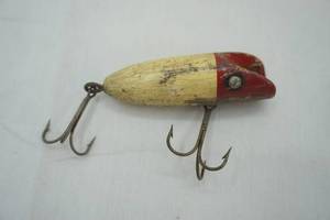 lot 163 image: Vintage South Bend Bass-Oreno