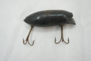 lot 165 image: Vintage Dunks Carters Bestever Bait Old Black Joe Topwater Fishing Lure