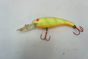 lot 173 image: Vintage Cotton Cordell Wally Diver Fishing Lure