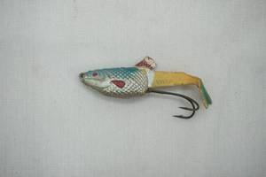 lot 188 image: Vintage VIVIF Rubber Minnow made in France