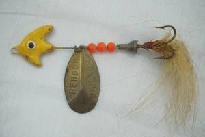 lot 191 image: Vintage Heddon Whisper 3 Fishing Lure
