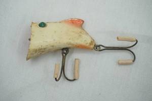 lot 224 image: Vintage Fishing Lure