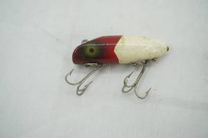 lot 225 image: Vintage South Bend Midge-Oreno