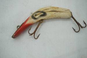 lot 242 image: Vintage Lazy Ike 3 Kautzky Fishing Lure
