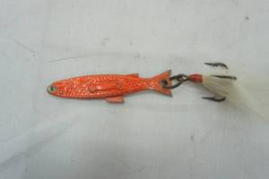 lot 249 image: Vintage Metal Fishing Lure with horse hair