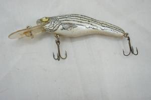 lot 267 image: Vintage Bagley Shad