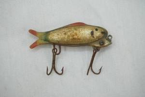 lot 278 image: vintage Minnow fishing lure