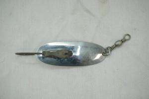 lot 306 image: Vintage Pflueger record spoon