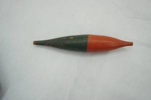 lot 335 image: Vintage Wooden Bobber