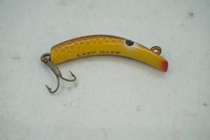 lot 362 image: Vintage Lazy Dazy Fishing Lure