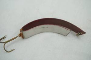 lot 373 image: Vintage South Bend Super-Duper Fishing Lure