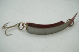 lot 374 image: Vintage South Bend Super-Duper Fishing Lure