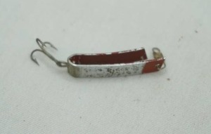 lot 375 image: Vintage South Bend 502 Super-Duper Fishing Lure
